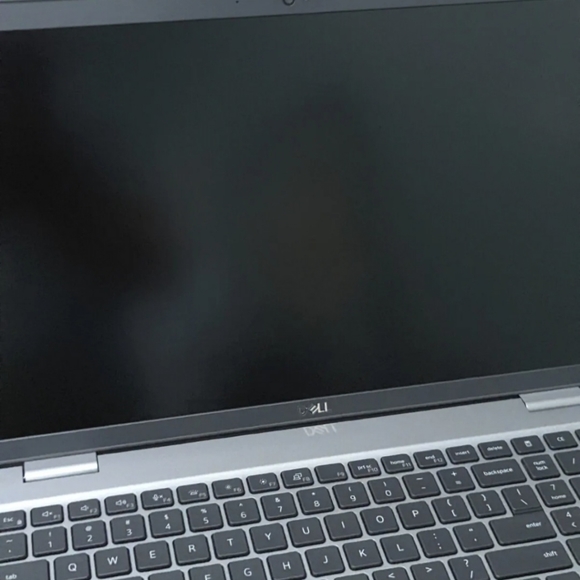 Laptop - Picture 5 of 9